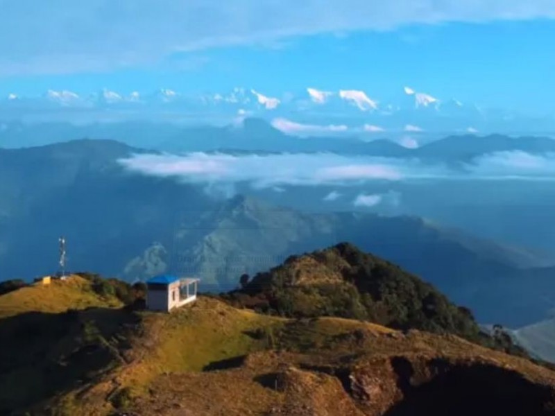 ओझेलमा पर्यटकीय स्थल